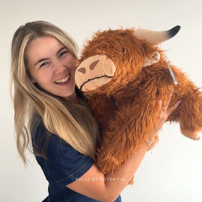 Hallie the Highland Cow Weighted Animal