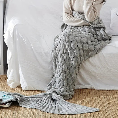 CoralWave – Cozy Mermaid Blanket
