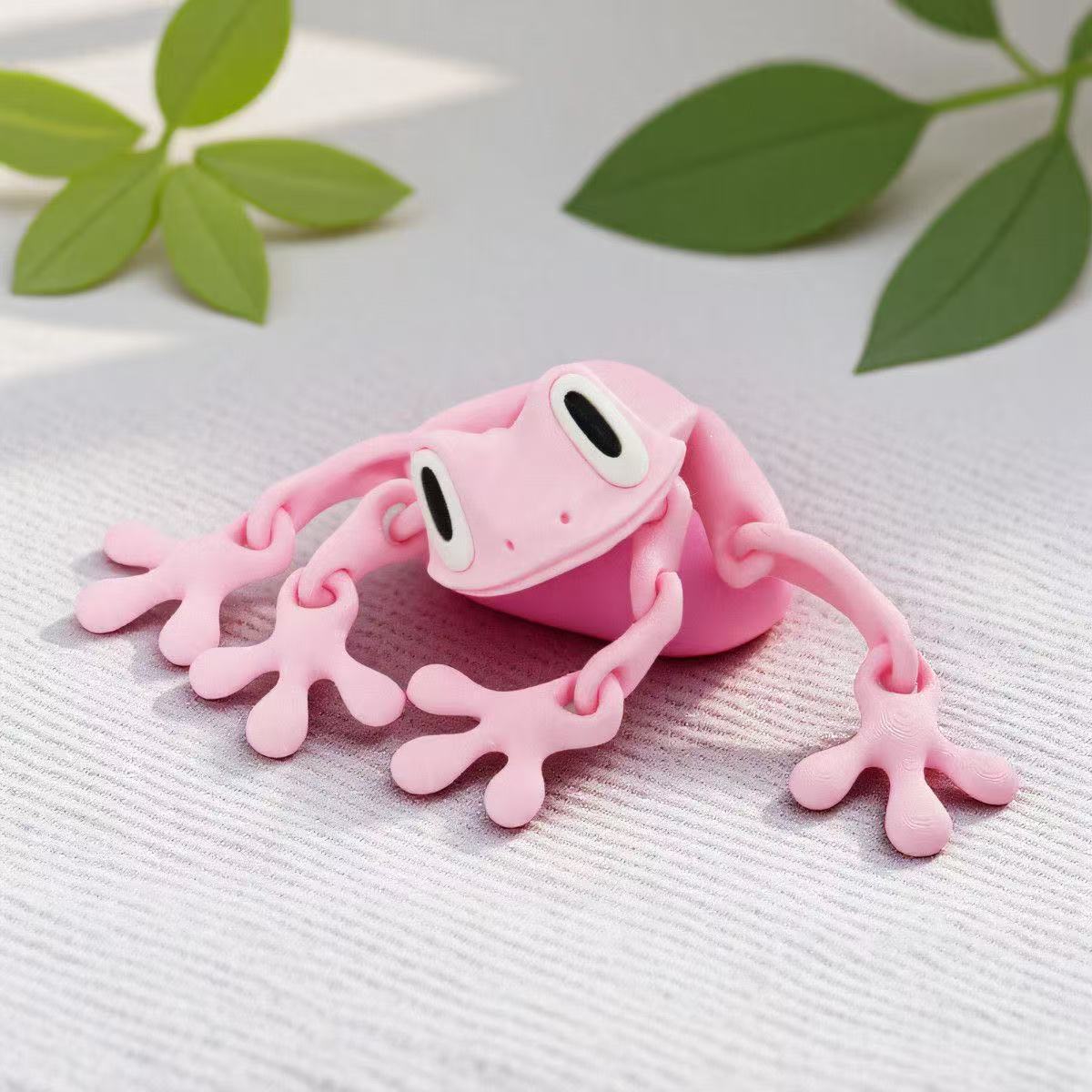 3D Printed Magnetic Frog Fridge Magnet with Articulated Joints Glow-in-the-Dark Dragon Toy